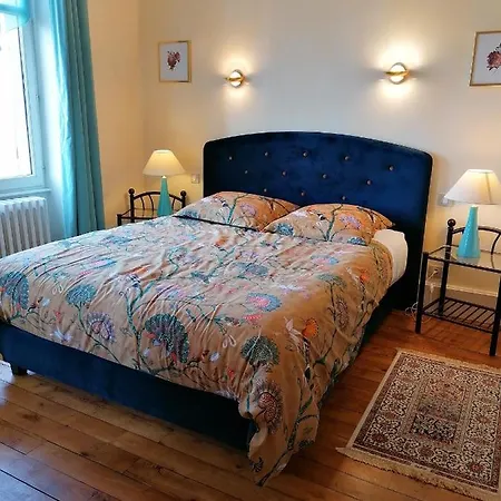 Au Puy Des Verites 3* 라팔리스