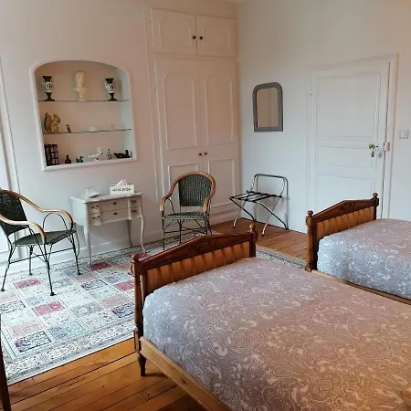 Bed & Breakfast Au Puy Des Verites Lapalisse