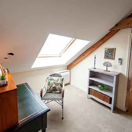 Au Puy Des Verites Lapalisse