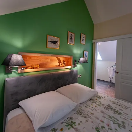 Au Puy Des Verites B&B