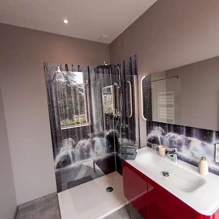 Bed & Breakfast Au Puy Des Verites *