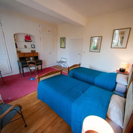 Au Puy Des Verites B&B 3*