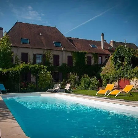Au Puy Des Verites Frühstückspension *