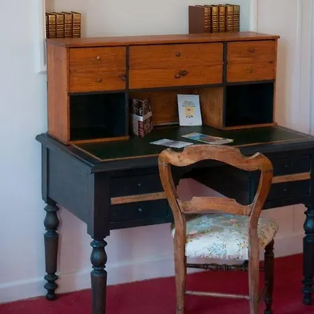 Au Puy Des Verites Oda ve Kahvaltı 3*