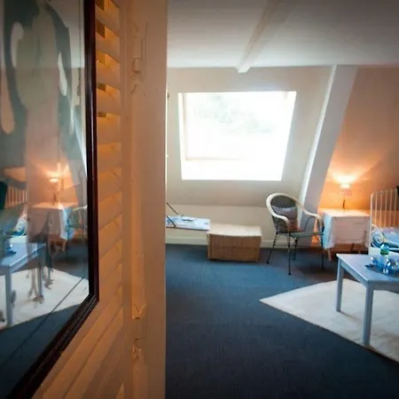 Au Puy Des Verites Bed & Breakfast Lapalisse