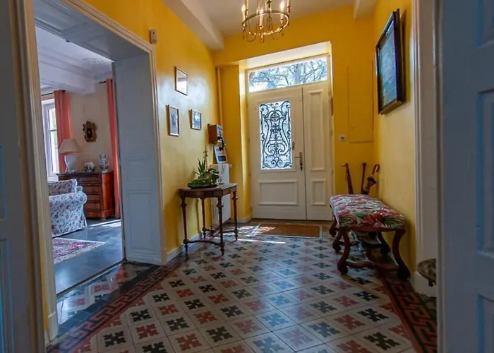 Au Puy Des Verites Лапалисс