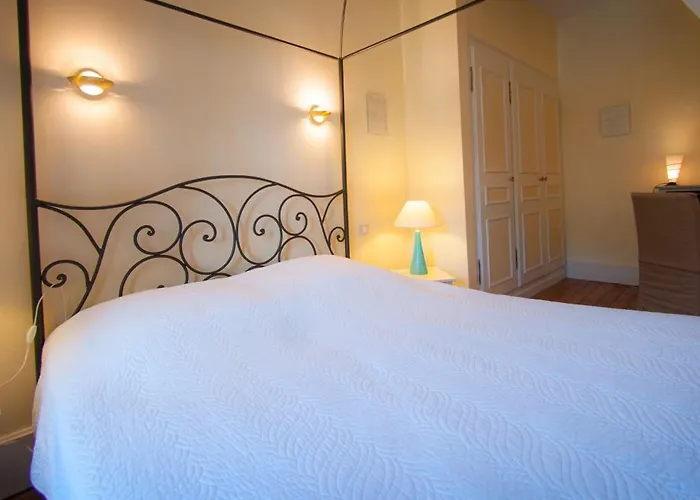 Au Puy Des Verites Alojamento de Acomodação e Pequeno-almoço Lapalisse