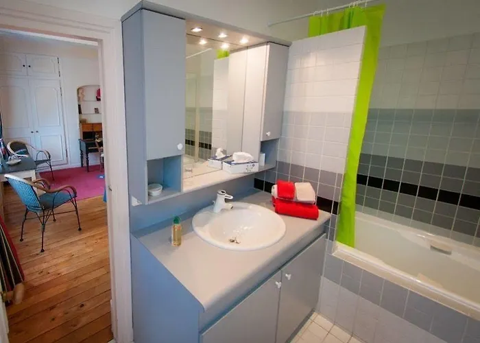 Au Puy Des Verites 3*