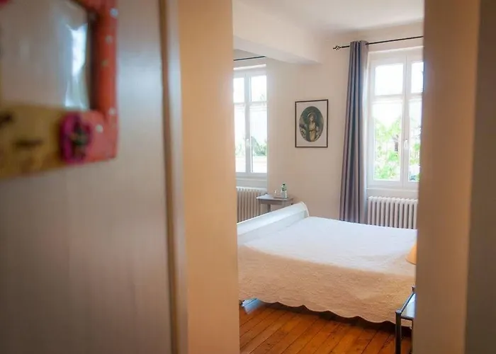 Au Puy Des Verites Лапалисс